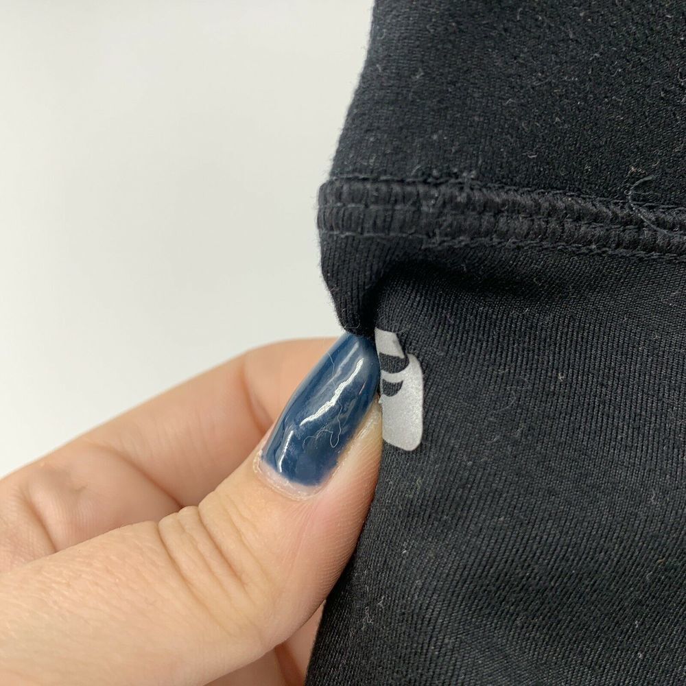 Fabletics Solid Blackcropped Leggingssmall - image 4